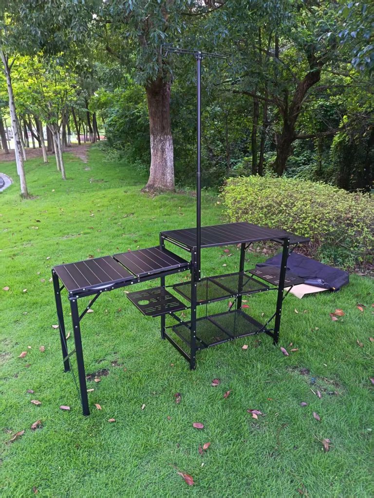 Outdoor kitchen